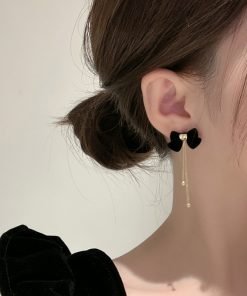 Elegant 925 Silver Needle Velvet Bow Tassel Earrings for Women, High-End Niche Design Ear Studs
