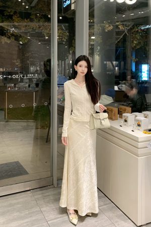 Elegant Apricot Velvet Embroidered Hooded Shirt for Women - High-End Fitted Top, Perfect for 90s and Y2K Style Fashion