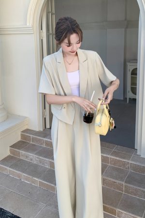 Elegant Beige Short-Sleeve Suit and Wide-Leg Pants Set - Summer Age-Reducing Outfit in High-End Old Money Style