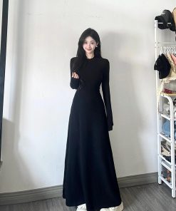 Elegant Black Long Sleeve Bodycon Dress for Women - Waist-Cinching Slim Fit, Body-Hugging Design for Spring Fashion