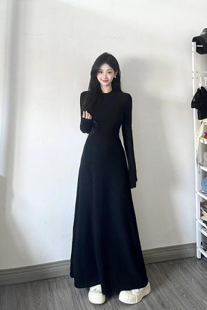 Elegant Black Long Sleeve Bodycon Dress for Women - Waist-Cinching Slim Fit, Body-Hugging Design for Spring Fashion
