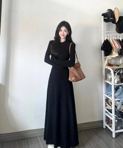 Elegant Black Long Sleeve Bodycon Dress for Women - Waist-Cinching Slim Fit, Body-Hugging Design for Spring Fashion