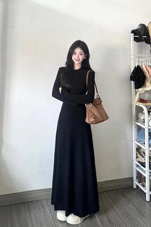 Elegant Black Long Sleeve Bodycon Dress for Women - Waist-Cinching Slim Fit, Body-Hugging Design for Spring Fashion