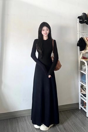 Elegant Black Long Sleeve Bodycon Dress for Women - Waist-Cinching Slim Fit, Body-Hugging Design for Spring Fashion