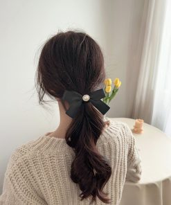 Elegant Black Satin Ribbon Bow Hair Tie with Pearl Accent - Vintage French-Inspired Headwear for High-End Fashion and Timeless Style