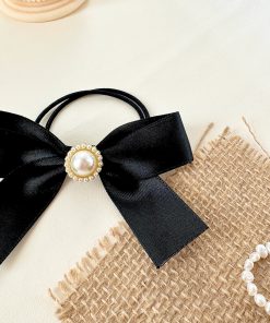 Elegant Black Satin Ribbon Bow Hair Tie with Pearl Accent - Vintage French-Inspired Headwear for High-End Fashion and Timeless Style