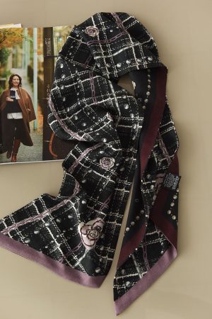 Elegant Camellia Silk Wool Jacquard Long Scarf for Women, Fashionable Commuting Accessory, Perfect for French Style and Everyday Wear