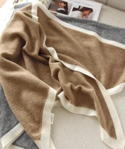 Elegant Cashmere Shawl - Triangular Scarf for Versatile Styling, Perfect for Air Conditioning, Warm and Cozy Accessory