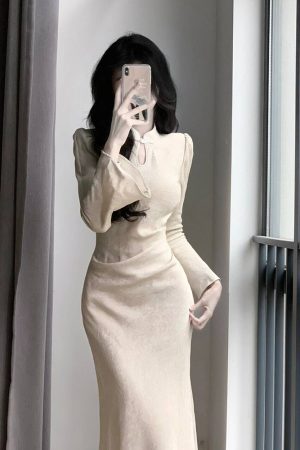 Elegant Chinese-Style Cheongsam Dress for Women, Waist-Cinching Fishtail Long Skirt, High-Quality National Style for Spring and Autumn