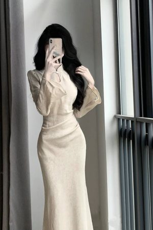 Elegant Chinese-Style Cheongsam Dress for Women, Waist-Cinching Fishtail Long Skirt, High-Quality National Style for Spring and Autumn
