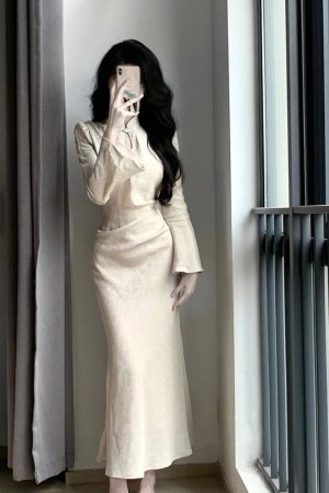 Elegant Chinese-Style Cheongsam Dress for Women, Waist-Cinching Fishtail Long Skirt, High-Quality National Style for Spring and Autumn