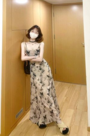 Elegant Chinese-Style Ink Wash Butterfly Print Camisole Dress for Women - High-End Summer 2025 Long Dress