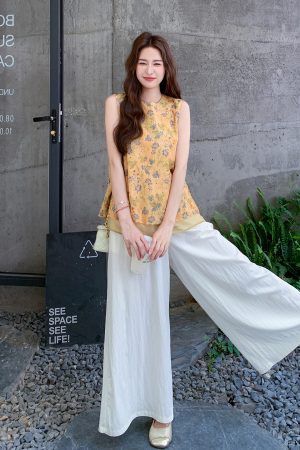 Elegant Chinese-Style Two-Piece Set for Women - Retro Summer Vest and Wide-Leg Pants - Unique National Wind Fashion 2025