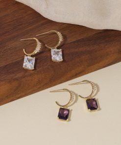 Elegant Circle Zircon Earrings for Women, Light Luxury Square Diamond Design, Versatile 925 Silver Pins, High-End Fashion Earrings