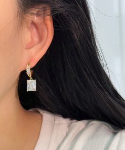 Elegant Circle Zircon Earrings for Women, Light Luxury Square Diamond Design, Versatile 925 Silver Pins, High-End Fashion Earrings