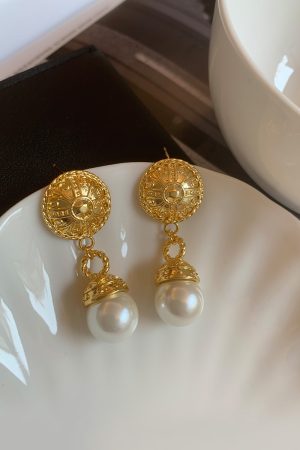 Elegant Classical Baroque Long Earrings with Golden Pearl Pendant - Retro European American Design for Timeless Style
