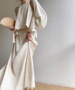 Elegant Commuter Sleeveless Top & Loose Shell Skirt Set - Cloud Sea Wind Bell Vacation Style Outfit for Effortless 90s-Inspired Fashion