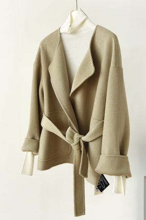 Elegant Double-Sided Wool Cashmere Short Coat for Commuting - Versatile Loose-Fit Outerwear