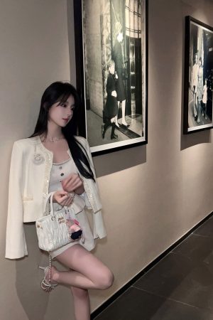 Elegant Floral Design Short White Woolen Coat for Women - Chic Winter Outerwear, Perfect for 90s and Y2K Inspired Looks