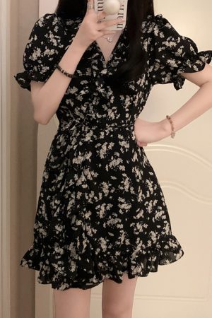 Elegant Floral One-Piece Dress for Women, French Style, Waist-Cinching, Slimming, A-Line Short Skirt, Summer Fashion