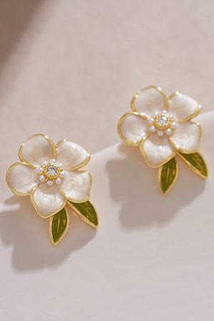 Elegant Floral Pearl Glaze Stud Earrings - Fresh French-Style Flower Design for a Sweet Temperament - Perfect for Any Occasion