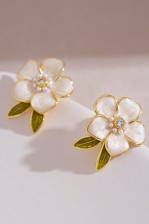 Elegant Floral Pearl Glaze Stud Earrings - Fresh French-Style Flower Design for a Sweet Temperament - Perfect for Any Occasion