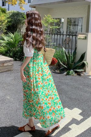 Elegant Floral Suspender Dress with Hollow Lace Top Two-Piece Set for May Day Outings - Trendy Y2K Style Fashion