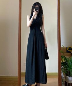 Elegant French-Style Black Sleeveless V-Neck Dress for Women - Waist-Cinching, Long Summer Dress, High-End Fashion