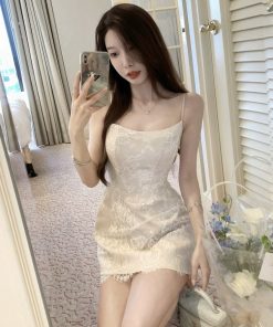 Elegant French-Style Fishbone Strap Dress for Women - Waist-Cinching Lace Short Skirt, Sexy Summer Fashion, Designer Niche Look