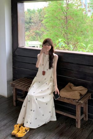 Elegant French-Style Sleeveless Bow Dress for Women - Unique Loose Fit Long Summer Dress