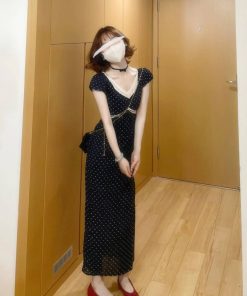 Elegant French-Style Square-Neck Black Polka Dot Bodycon Dress for Women, Waist-Cinching Summer Fashion, Chic Niche Design