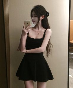 Elegant French-Style Square-Neck Spaghetti Strap Dress for Women, Waist-Cinching Little Black Dress, Slimming Summer Short Skirt