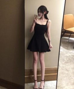 Elegant French-Style Square-Neck Spaghetti Strap Dress for Women, Waist-Cinching Little Black Dress, Slimming Summer Short Skirt