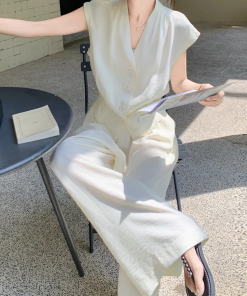 Elegant French Style Vest and Wide-Leg Pants Two-Piece Set - 2025 Summer Outfit for a Youthful Look, Perfect for Casual Chic or Vacation