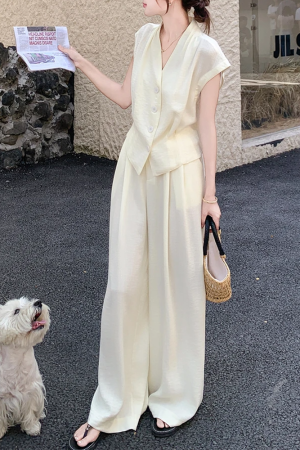 Elegant French Style Vest and Wide-Leg Pants Two-Piece Set - 2025 Summer Outfit for a Youthful Look, Perfect for Casual Chic or Vacation