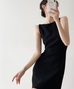 Elegant French Vintage Black One-Shoulder Dress for Women, Summer Hepburn Style Sleeveless Fitted Dress, High-End Fashion