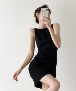 Elegant French Vintage Black One-Shoulder Dress for Women, Summer Hepburn Style Sleeveless Fitted Dress, High-End Fashion