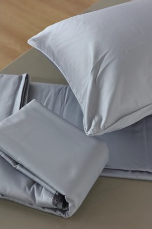 Elegant Gray 60s Pure Cotton Satin Bedding Set - Solid Color 4-Piece for Double Beds - Luxurious Comfort