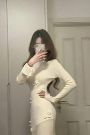Elegant Handmade Hook Flower Knitted Dress for Women, Waist-Defining Slim Fit, Perfect for Spring and Autumn, Y2K Style