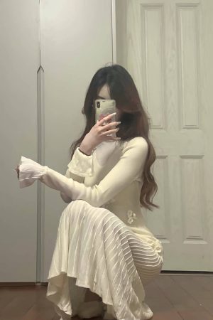 Elegant Handmade Hook Flower Knitted Dress for Women, Waist-Defining Slim Fit, Perfect for Spring and Autumn, Y2K Style