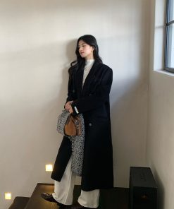 Elegant Hepburn Style Black Mid-Length 100% Wool Coat for Women - High-End Woolen Outerwear, Classic Vintage Fashion