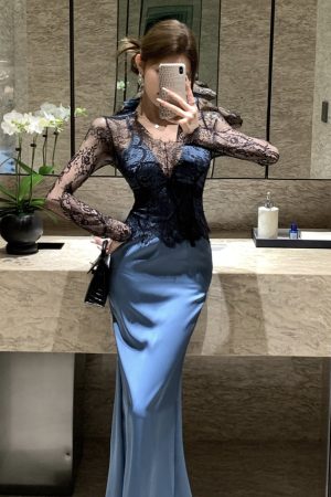 Elegant High-End French Hepburn Style Evening Gown Long Dress for Women, Sexy Lace Spliced Two-Piece Design for Parties