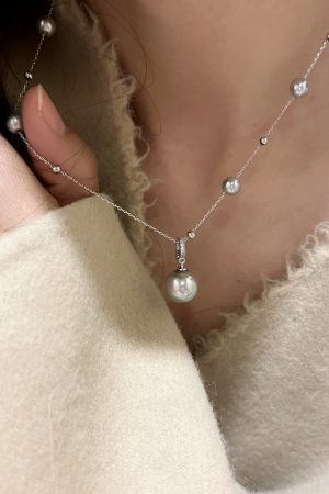 Elegant Korean Double Pearl Necklace for Women - Light Luxury Clavicle Chain, High-End Quality, Trendy Neck Accessory