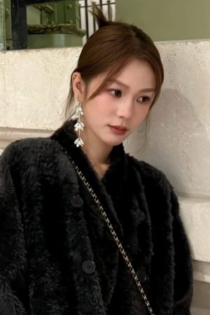 Elegant Korean Fashion Retro Water Drop Pearl Tassel Earrings for New Year Party - High-Quality Floral Fireworks Design