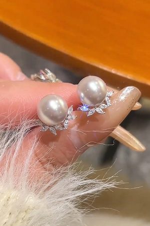 Elegant Light Luxury White Pearl Stud Earrings with S925 Silver Pins - Versatile High-End Women's Ear Accessories