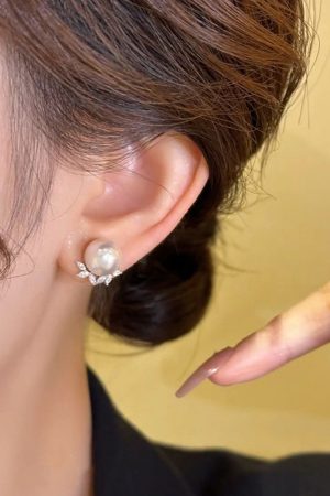 Elegant Light Luxury White Pearl Stud Earrings with S925 Silver Pins - Versatile High-End Women's Ear Accessories