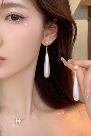 Elegant Long Pearl Stud Earrings with Tassels, 2025 High-End Water Drop Aesthetic Accessories