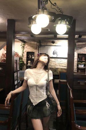 Elegant Mesh Lace T-Shirt for Women - Cute Short Sleeve Summer Top with Waist-Defining Slim Fit - Perfect for Y2K and Korean Style Fashion