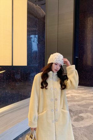 Elegant Mid-Length Stand Collar Wool Coat for Women, High-End Quality, Chic Fur Detail, Perfect for Fall and Winter Fashion