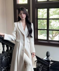 Elegant Mid-Length White Woolen Coat for Women - High-End Lapel Design, Chic Winter Outerwear, Timeless Style